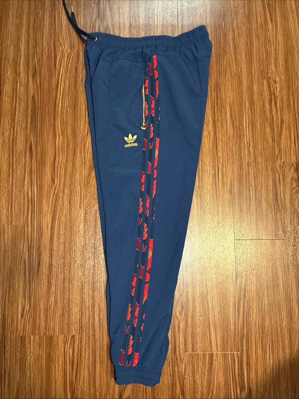 Adidas Originals Graphic Track Pants Men Medium  Blue Floral Japan Tiger Stripes